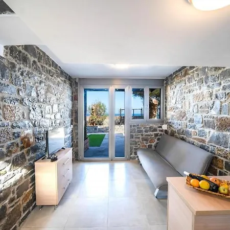Terrazeus - Stone House Beachfront 3 Milatos